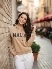 Malibu Crop Hoodie – Cozy Streetwear with Coastal Vibes